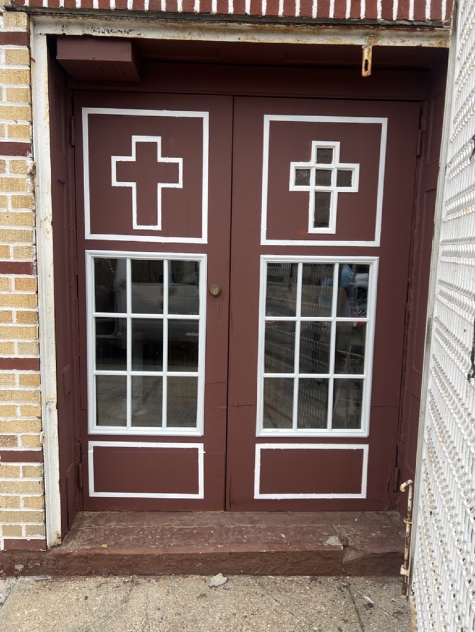 Commercial entry detailing — Doors & trim project photo